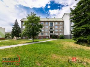 Prodej bytu 2+1, Toužim, Sídliště, 64 m2