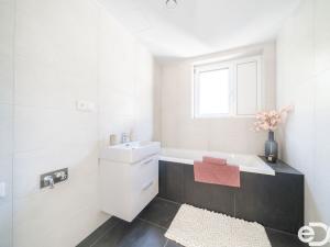 Pronájem bytu 2+kk, Zásmuky, Na Pile, 56 m2