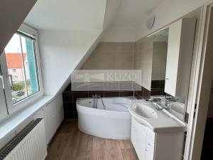 Pronájem bytu 3+1, Chomutov, Haškova, 72 m2