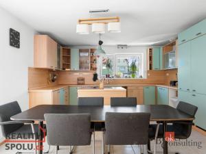 Prodej rodinného domu, Hradec Králové - Roudnička, Dolní, 240 m2