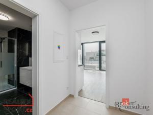 Pronájem bytu 1+kk, Plzeň - Jižní Předměstí, Měděná, 40 m2