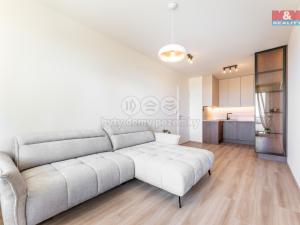 Pronájem bytu 3+kk, Praha, Thomasova, 59 m2