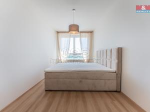 Pronájem bytu 3+kk, Praha, Thomasova, 59 m2