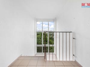 Prodej bytu 3+1, Mimoň - Mimoň I, Sídliště pod Ralskem, 75 m2