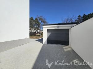 Prodej bytu 3+kk, Praha - Kobylisy, Ořechová, 83 m2