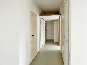 Prodej bytu 3+1, Praha - Kobylisy, Třeboradická, 68 m2