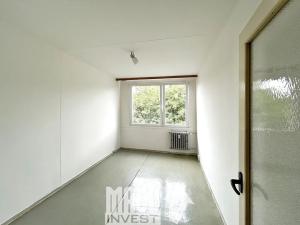 Prodej bytu 3+1, Praha - Kobylisy, Třeboradická, 68 m2