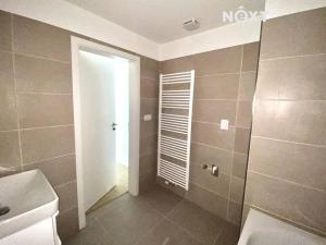 Pronájem bytu 1+kk, České Budějovice, Nádražní, 34 m2
