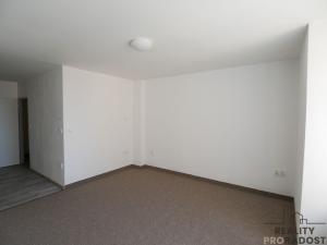 Pronájem bytu 1+kk, Hradec Králové, Malé náměstí, 42 m2