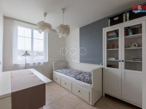 Prodej atypického bytu, Karlovy Vary - Bohatice, Fričova, 105 m2