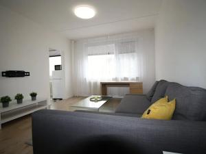 Pronájem bytu 1+1, Praha - Modřany, Botevova, 30 m2