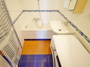 Pronájem bytu 3+kk, Praha - Vršovice, Sevastopolská, 63 m2