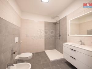 Pronájem bytu 2+kk, Hradec Králové - Kukleny, Pražská třída, 55 m2