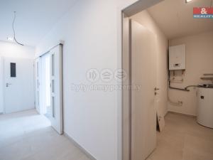 Pronájem bytu 2+kk, Hradec Králové - Kukleny, Pražská třída, 55 m2