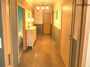 Pronájem bytu 4+kk, Praha - Vysočany, Pod Harfou, 100 m2
