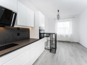 Pronájem bytu 2+kk, Hradec Králové, Svatojánská, 32 m2