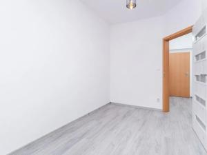 Pronájem bytu 2+kk, Hradec Králové, Svatojánská, 32 m2