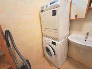 Pronájem bytu 4+kk, Praha - Vokovice, Nobelova, 113 m2