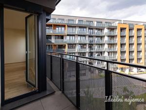 Pronájem bytu 1+kk, Praha - Háje, Sochorcova, 35 m2