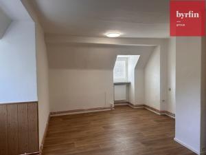 Pronájem bytu 2+1, Opava, Těšínská, 56 m2