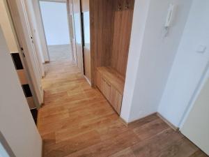 Pronájem bytu 2+1, Olomouc, Junácká, 51 m2