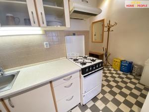Pronájem bytu 2+1, Praha - Žižkov, Biskupcova, 52 m2