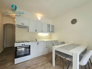 Pronájem bytu 3+1, Jaroměř, Na Studánkách, 74 m2