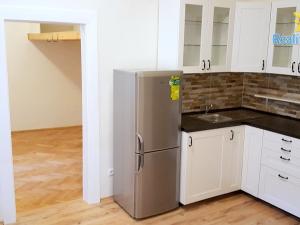 Pronájem bytu 2+kk, Praha - Košíře, Mahenova, 40 m2