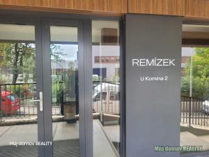 Pronájem bytu 2+kk, Praha - Radlice, U Komína, 54 m2