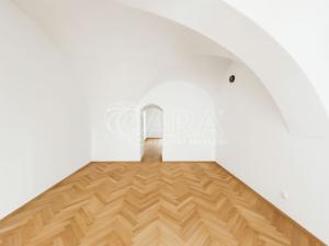 Prodej činžovního domu, Znojmo, Velká Mikulášská, 828 m2