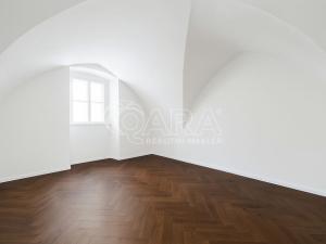 Prodej činžovního domu, Znojmo, Velká Mikulášská, 1146 m2