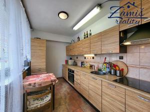 Pronájem bytu 2+1, Kladno, Litevská, 62 m2