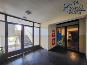 Pronájem bytu 2+1, Kladno, Litevská, 62 m2