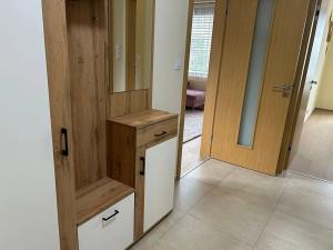 Pronájem bytu 2+kk, Praha - Jinonice, Kačírkova, 56 m2