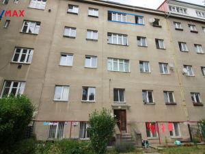 Prodej bytu 2+kk, Praha, Černokostelecká, 47 m2