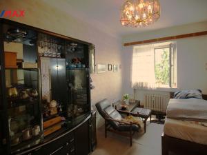 Prodej bytu 2+kk, Praha, Černokostelecká, 47 m2