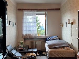 Prodej bytu 2+kk, Praha, Černokostelecká, 47 m2