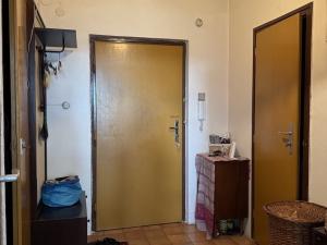 Prodej bytu 2+kk, Praha, Černokostelecká, 47 m2
