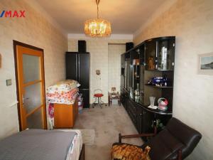 Prodej bytu 2+kk, Praha, Černokostelecká, 47 m2