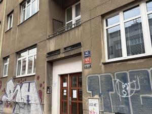 Prodej bytu 2+kk, Praha, Černokostelecká, 47 m2