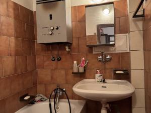 Prodej bytu 2+kk, Praha, Černokostelecká, 47 m2
