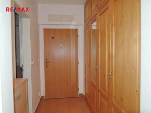 Pronájem bytu 1+kk, Hostivice, B. Němcové, 28 m2