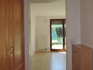 Pronájem bytu 1+kk, Hostivice, B. Němcové, 28 m2