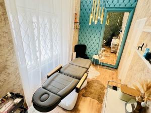Pronájem komerční nemovitosti, Praha - Smíchov, Zborovská, 50 m2