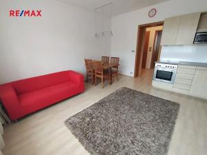 Pronájem bytu 2+kk, Praha - Břevnov, Malobřevnovská, 45 m2