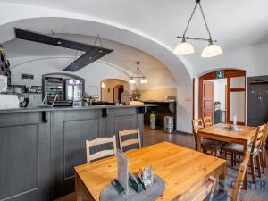 Prodej ubytování, Svoboda nad Úpou, 5. května, 1050 m2