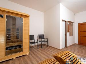 Prodej ubytování, Svoboda nad Úpou, 5. května, 1050 m2