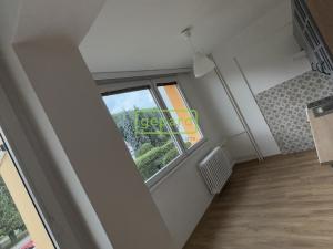 Pronájem bytu 2+1, Sázava, Školská, 55 m2