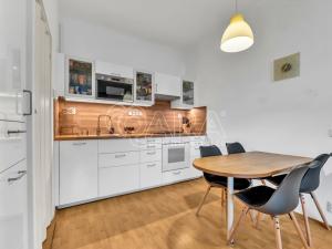 Pronájem bytu 2+kk, Praha - Žižkov, U kněžské louky, 42 m2