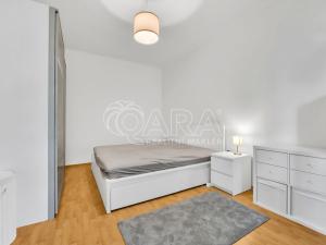 Pronájem bytu 2+kk, Praha - Žižkov, U kněžské louky, 42 m2